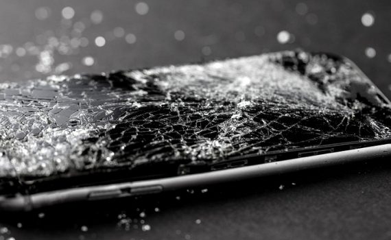 écran iPhone 7 cassé